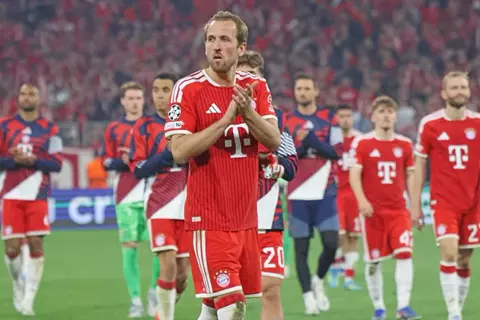 هاري كين: لدينا فرصة الفوز بالثنائية.. وباريس الأوفر حظًا للتتويج بدوري الأبطال